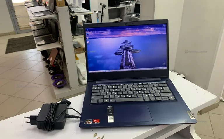 Ноутбук Lenovo 81w0