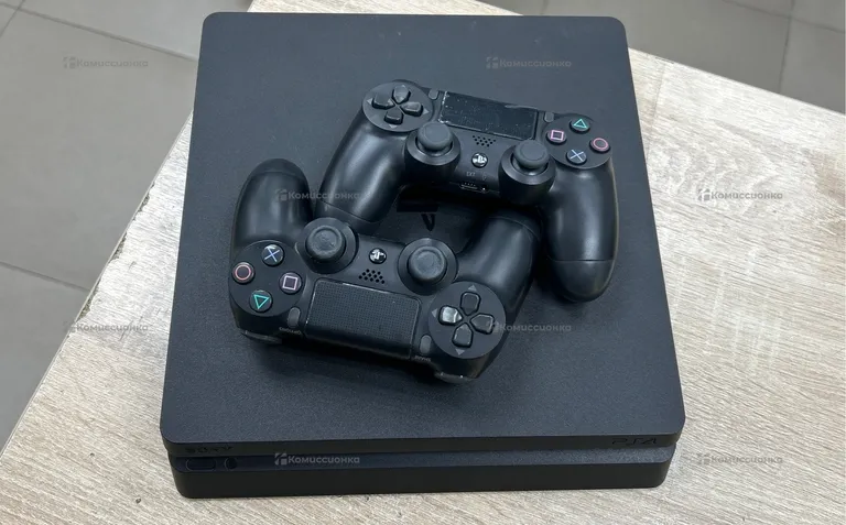 Приставка Sony Plastation 4 Slim