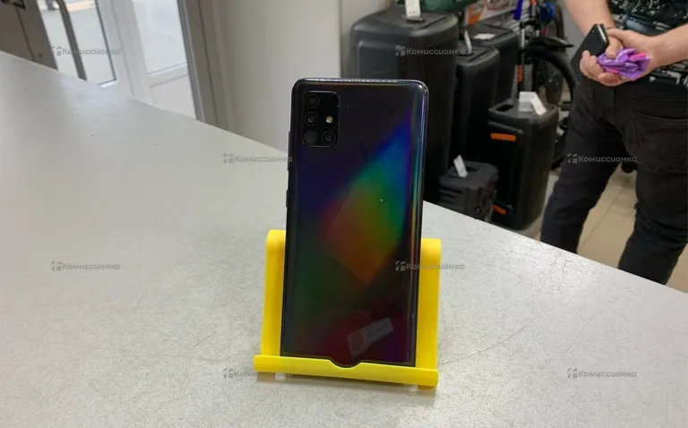 Samsung Galaxy A51 4/64 ГБ