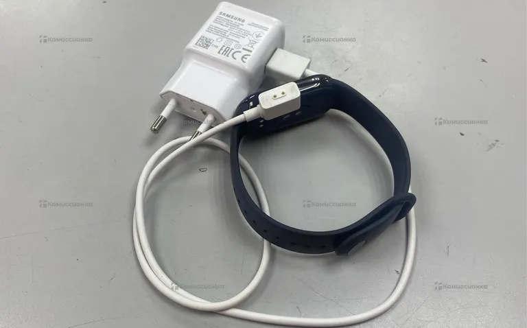Часы  xiaomi smart band 8
