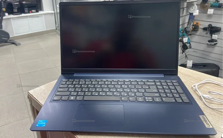 Ноутбук  IdealPad 3 15iau7