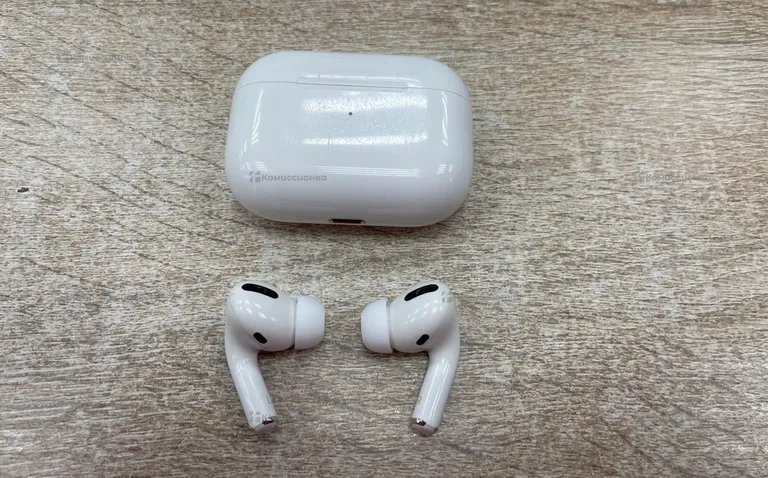 наушники Apple AirPods Pro