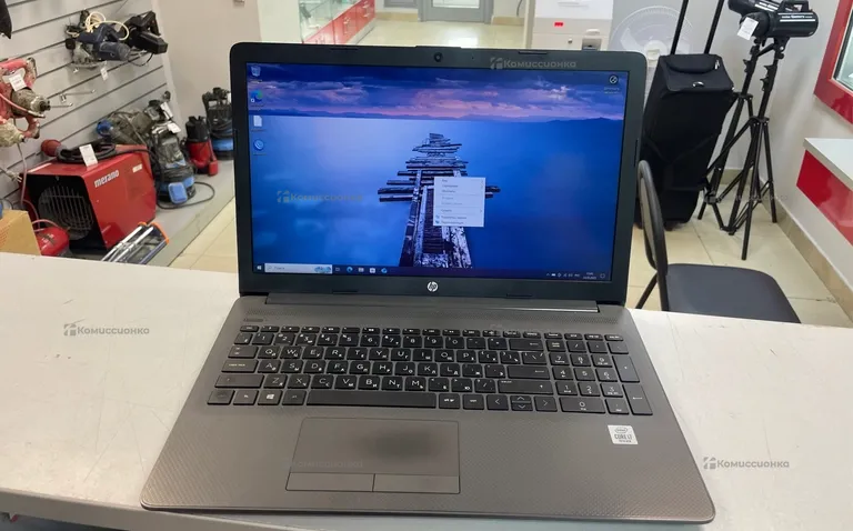 Ноутбук HP 250 G7