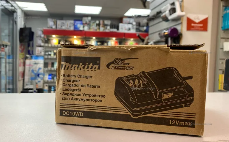 Зарядное устройство Makita DC10WD