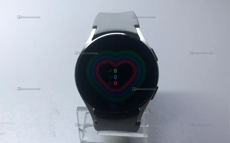 Часы Samsung Galaxy Watch 4 40mm