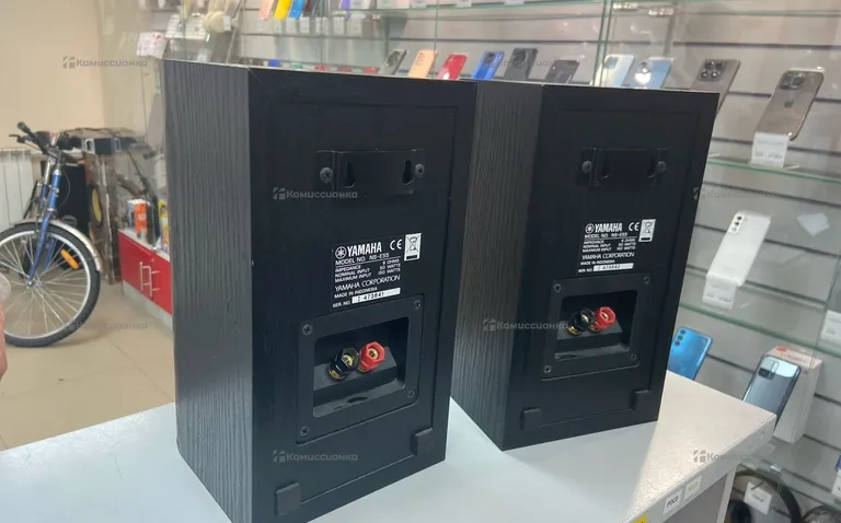 Колонки Yamaha NS-E55