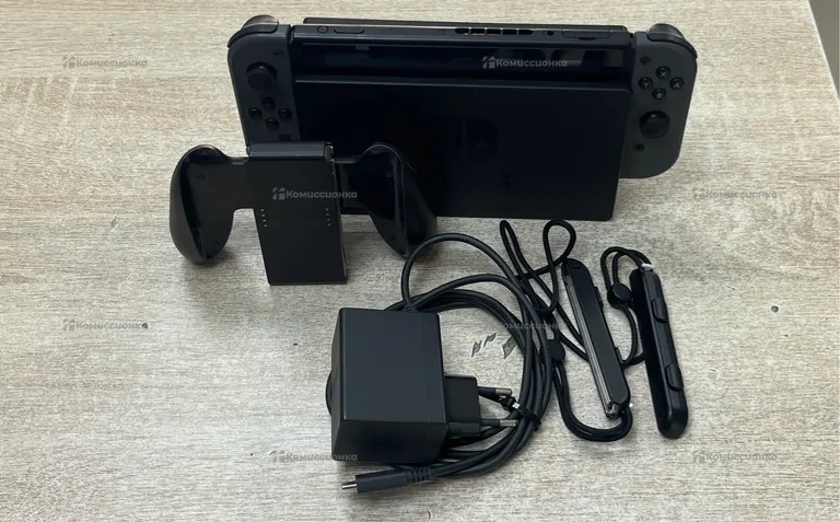Приставка Nintendo Switch HAC-001