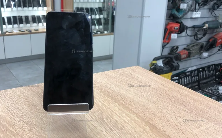 Infinix smart 8 4/128