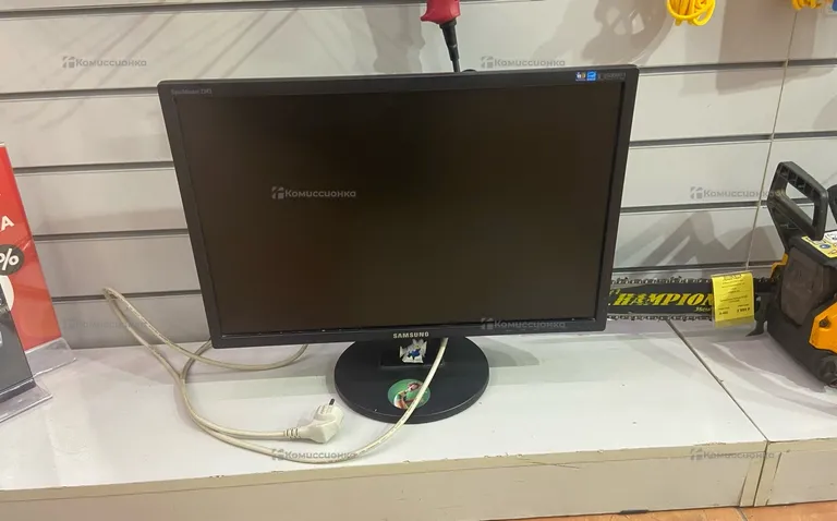 Монитор Samsung SyncMaster 2243NW