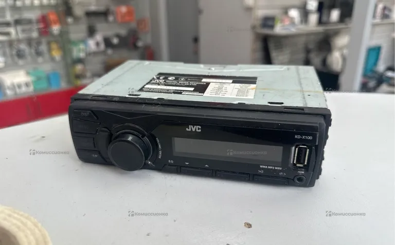 Автомагнитола  JVC KD-X100