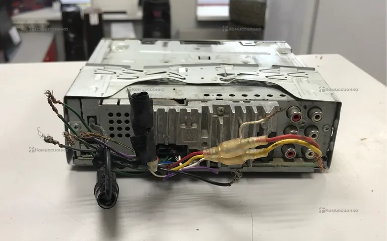 Автомагнитола  Pioner DEH-8400BT