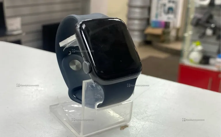Часы  Apple Watch SE 44mm
