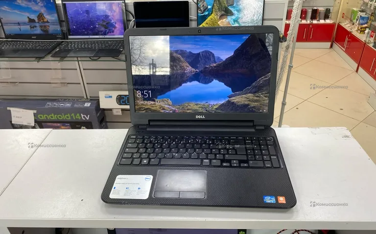 Ноутбук  Dell Inspiron 3521