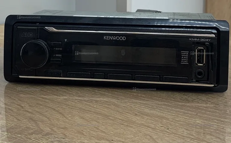 Автомагнитола  Kenwood KMM-304Y