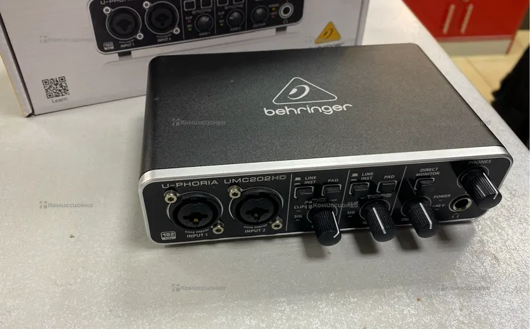 Звуковая карта Behringer umc202hd