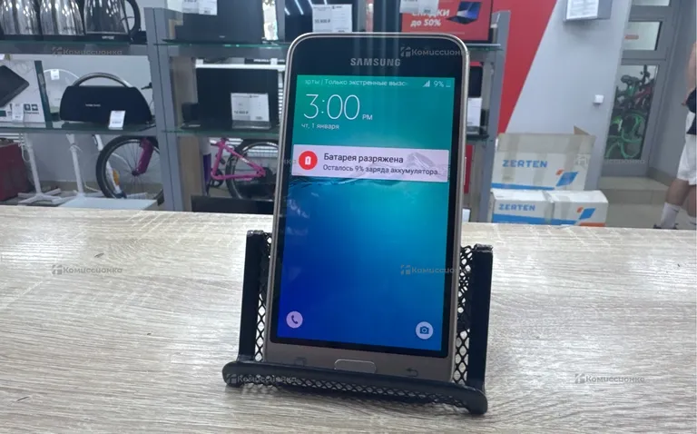 Samsung Galaxy J1 SM-J120F