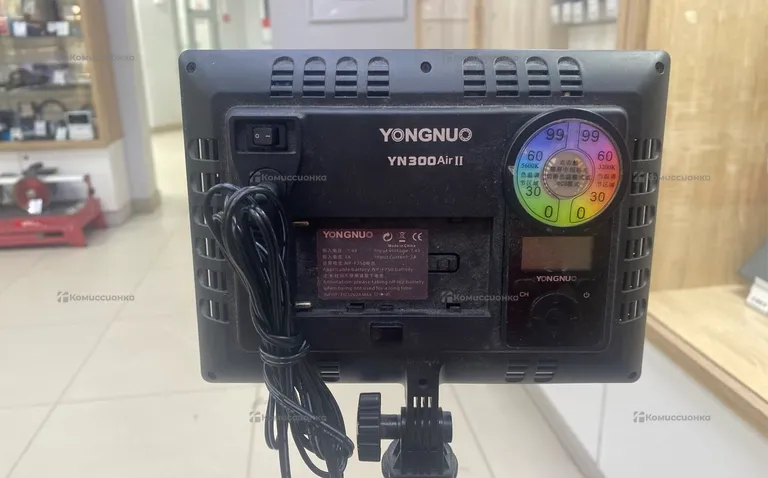 Накамерный свет светодиодный Yongnuo YN-300 AIR II