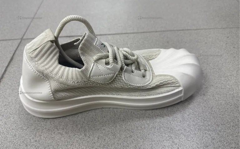 Кроссовки Lacoste