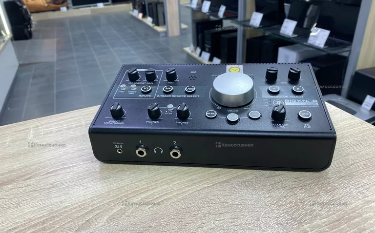 Звуковая карта Mackie Big Knob Studio