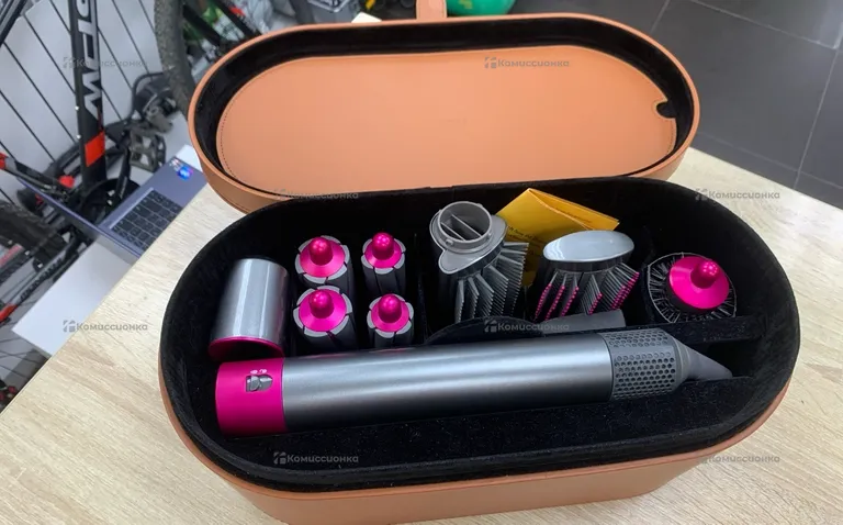 Стайлер Dyson HS01