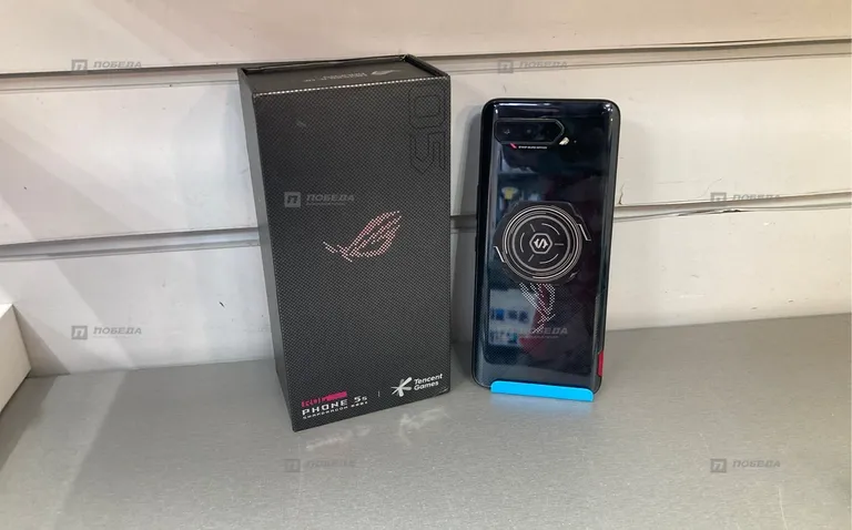 ASUS ROG Phone 5 12/128 ГБ