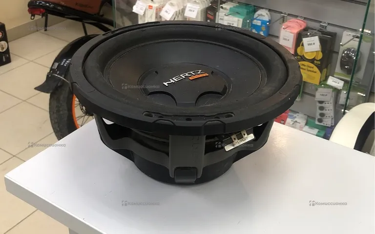 Сабвуфер  hertz es250