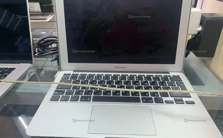 Ноутбук MacBook 7.1