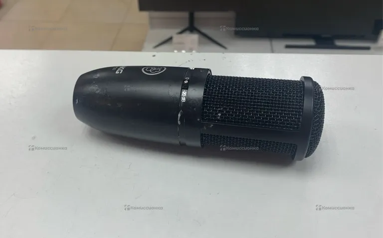 Микрофон akg p120