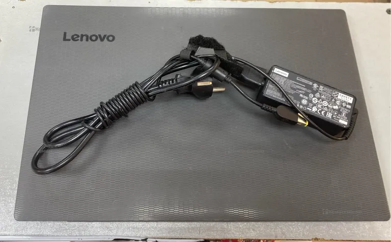 Ноутбук Lenovo