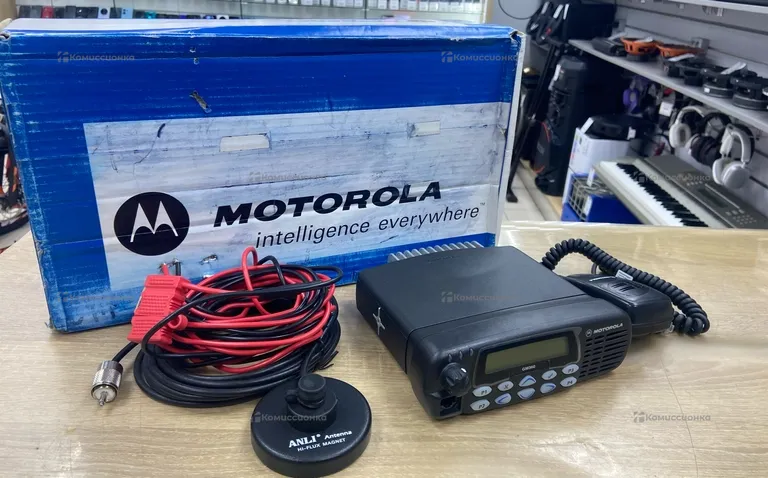 Рация  автомобильная Motorola GM360