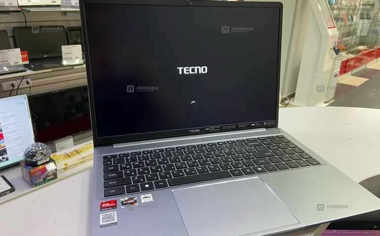 Ноутбук Tecno Amd Ryzen 7-5800/16gb/1000ssd