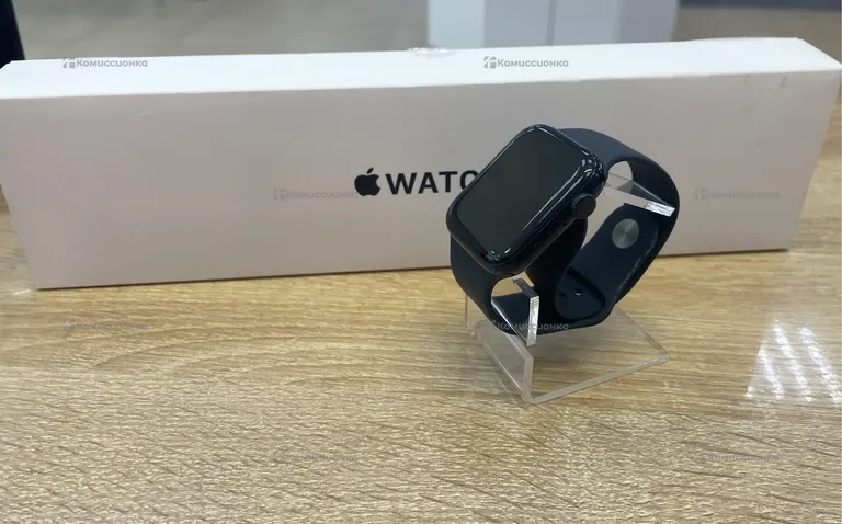 Часы  Apple Watch Series SE 2 Generation