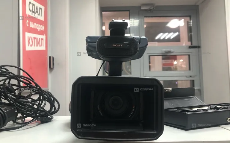 Видеокамера Sony HDR-FX1E