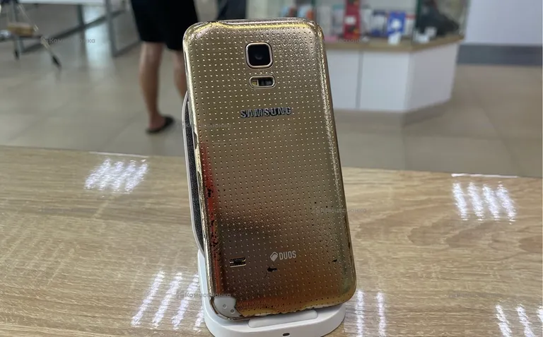Samsung Galaxy S5 mini SM-G800H/DS