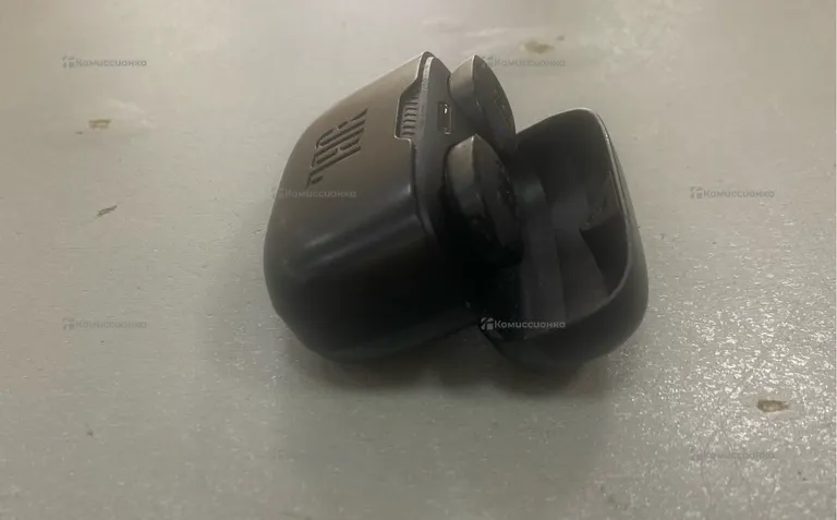 Наушники  JBL