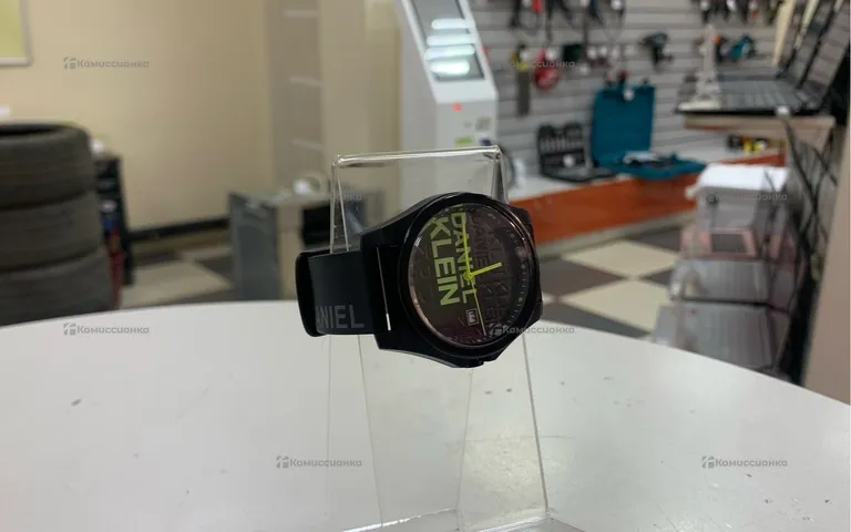 Часы Daniel Klein