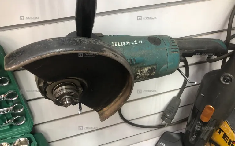 УШМ makita GA9020