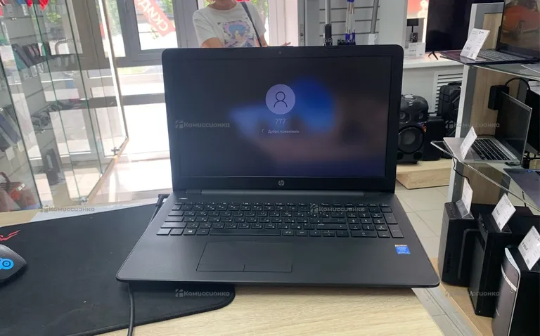 Ноутбук  HP intel core i3-5005U