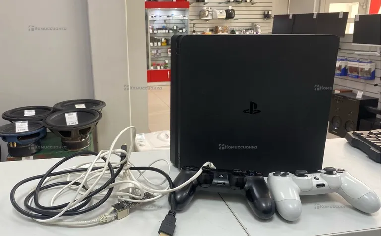 Приставка PS. PS4 Slim 1TB