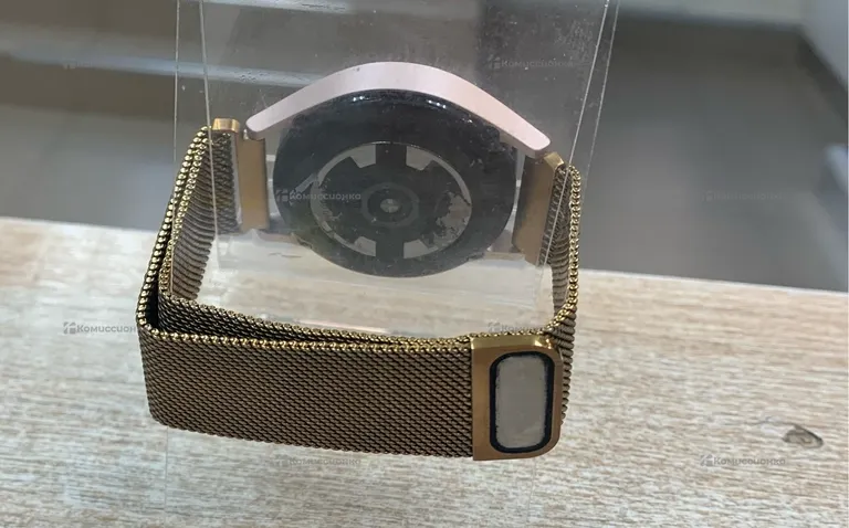 Часы Samsung Galaxy Watch 4 40mm