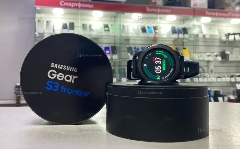 Часы  Samsung gear s3