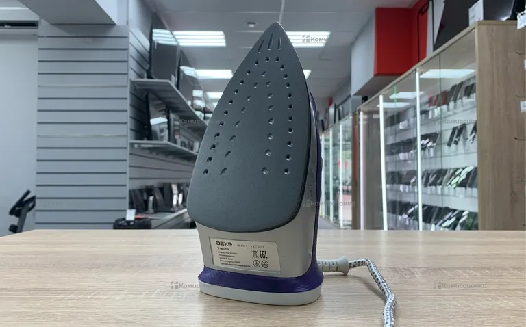 Утюг Dexp NS1600C