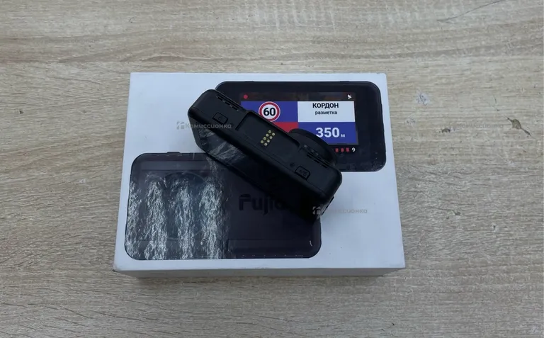 Видеорегистратор Fujida Karma Pro S