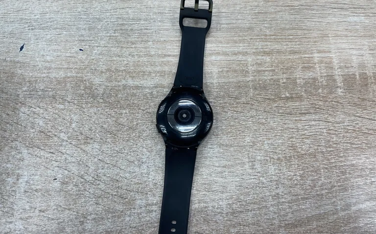 Часы  galaxy watch 4