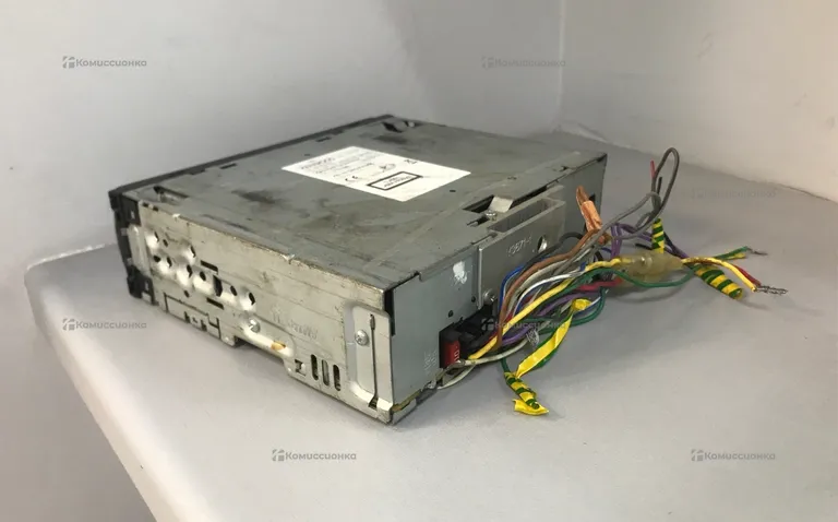 Автомагнитола Kenwood KDC-3047GY