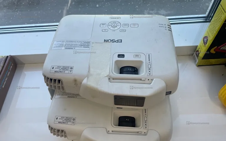 Проектор EPSON EB-W165K
