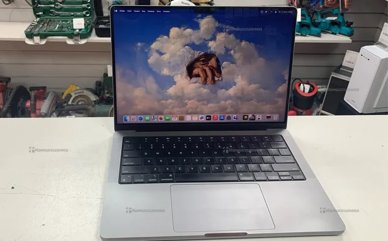 Ноутбук  MacBook M1 Pro