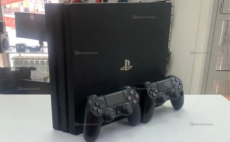Приставка PS4. Приставка PS4 Pro 1Tb