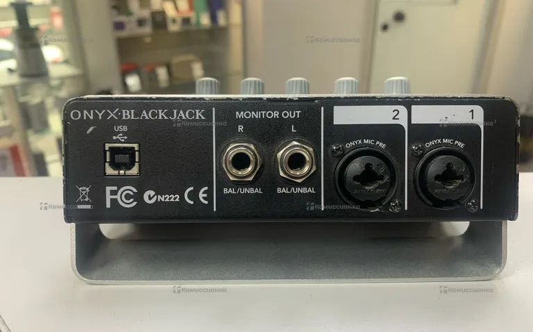 Звуковая карта Mackie Onyx BlackJack