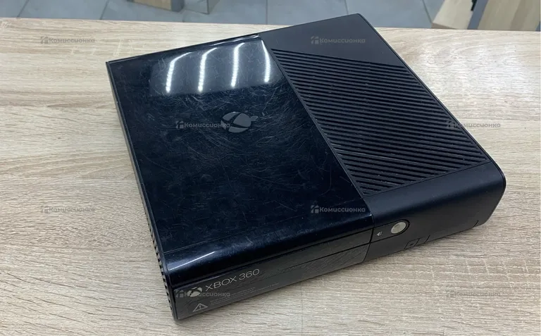 Приставка Xbox 360 slim 500gb freeboot